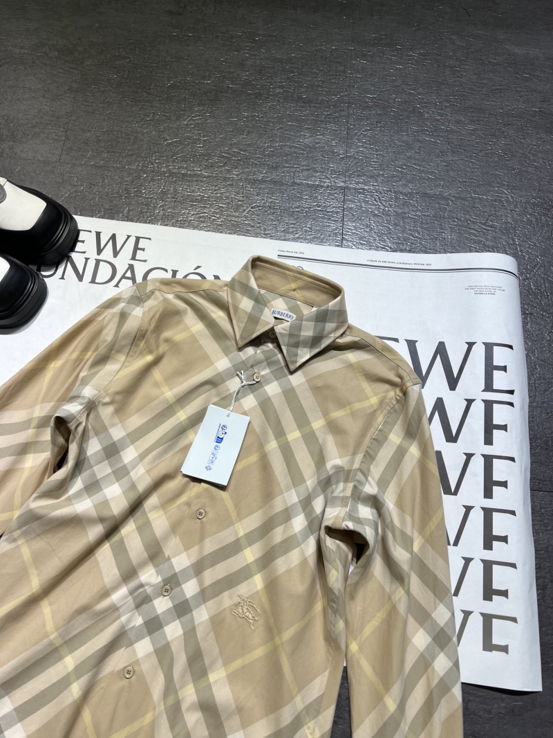 Burberry T-Shirts